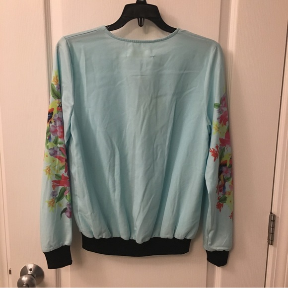 Thin Chiffon Bomber Style Jacket - Picture 6 of 8